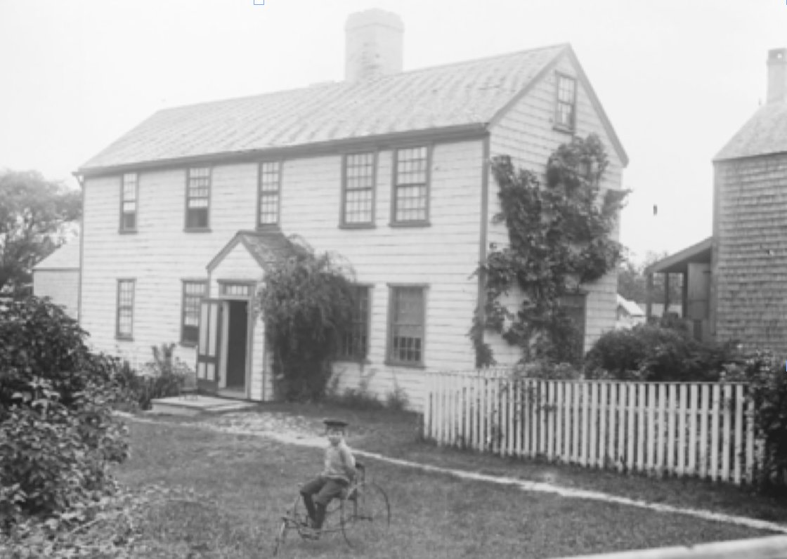 An 1890s photo of Thaddeus Hussey’s house at 22 Union St. While delving into its past, Nantucket Historical Association researcher Betsy Tyler discovered Hussey was a candlemaker who built a ropewalk next door.