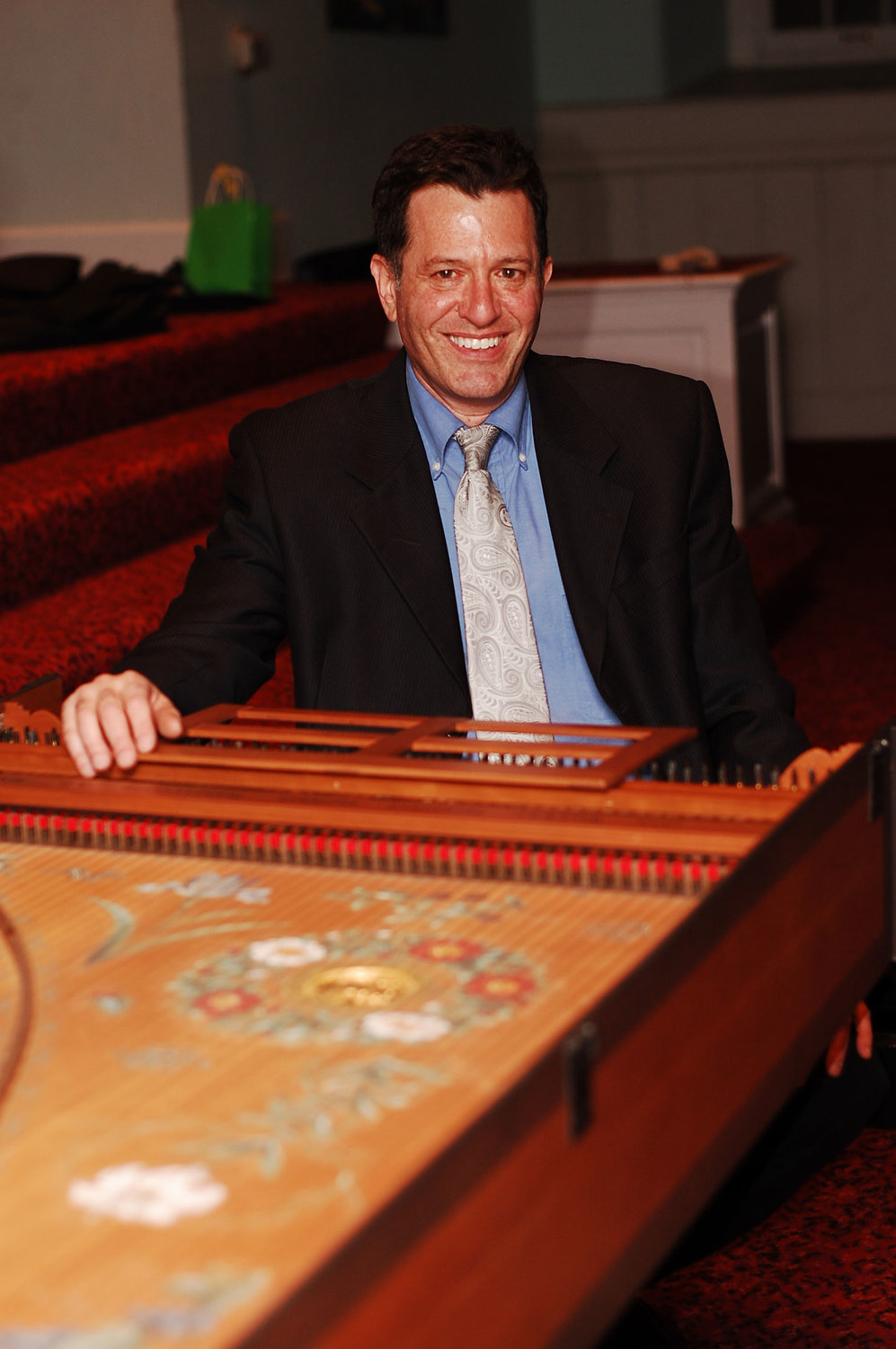 Lewis Baratz is founder and director of the baroque music ensemble La Fiocco.