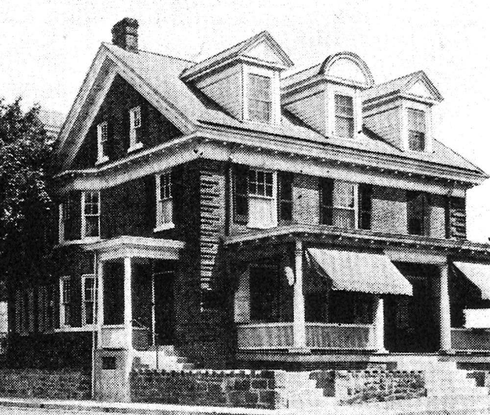 Leattor Funeral Home, 1937