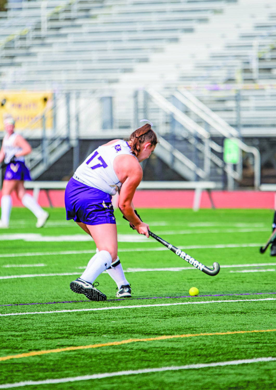 Palisades’ Angelina Day moves the ball down the field.