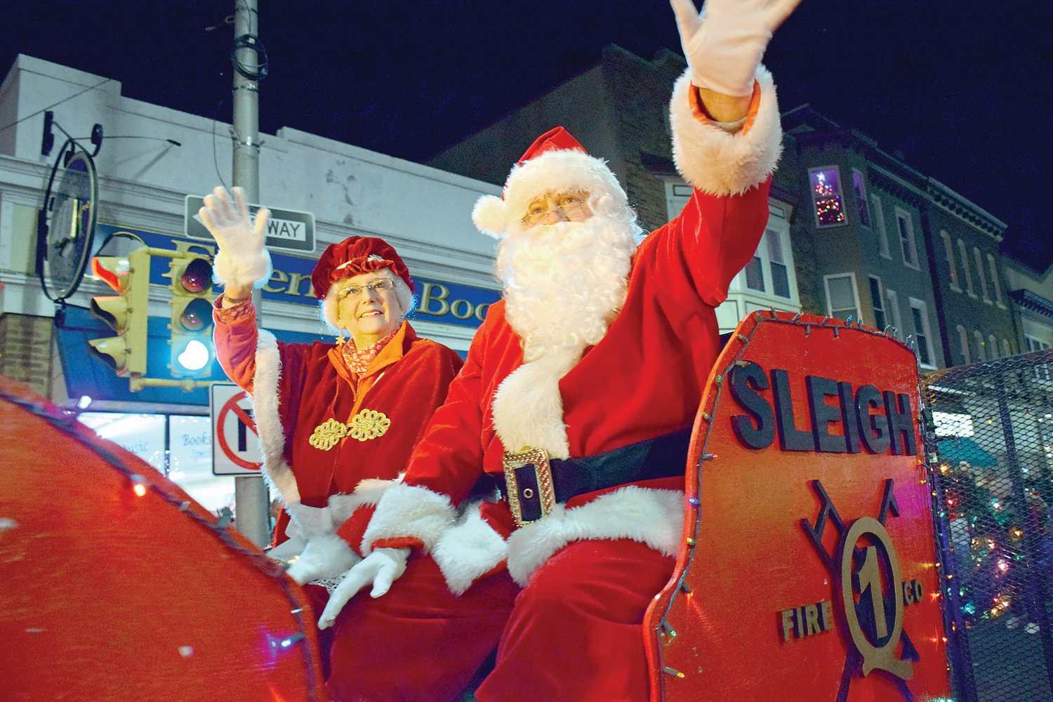 Santa and Mrs. Claus arrive.