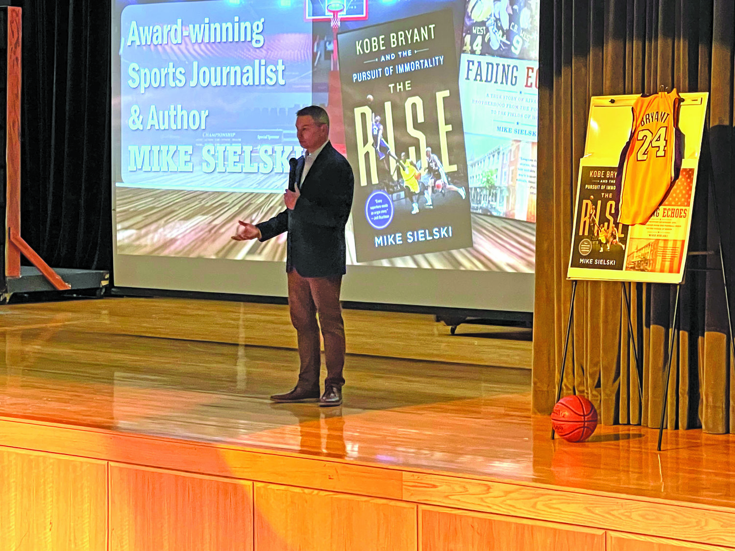 Sports journalist and author Mike Sielski speaks to Tohickon Middle School students on Jan. 13.