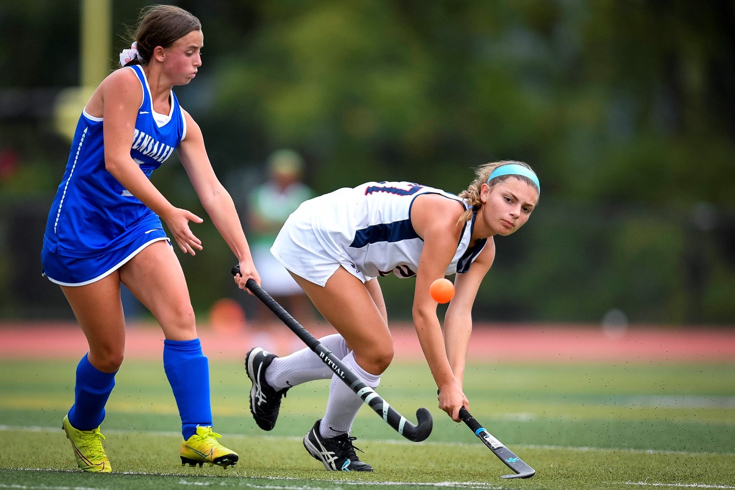 CB East’s Sienna Valenti watches her pass in front of Bensalem’s Giuliana Pasquarella.