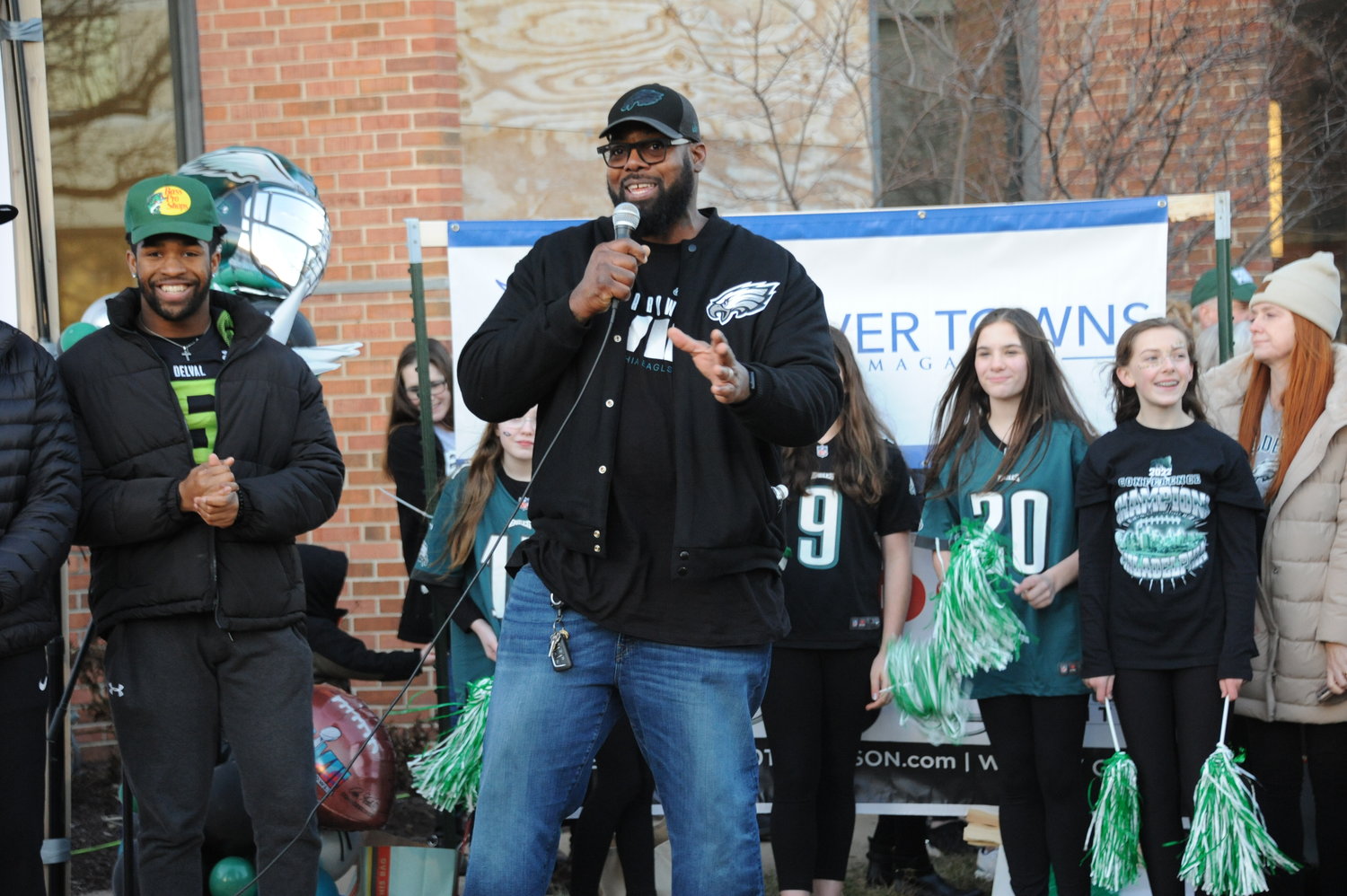 Former Eagles Pro Bowl offensive tackle Tra Thomas, who played 11 seasons and made three Pro Bowls in Philadelphia, fires up the crowd at the Herald’s “Bucks County Loves the Birds” pep rally on the lawn of the old county courthouse in Doylestown Friday evening.