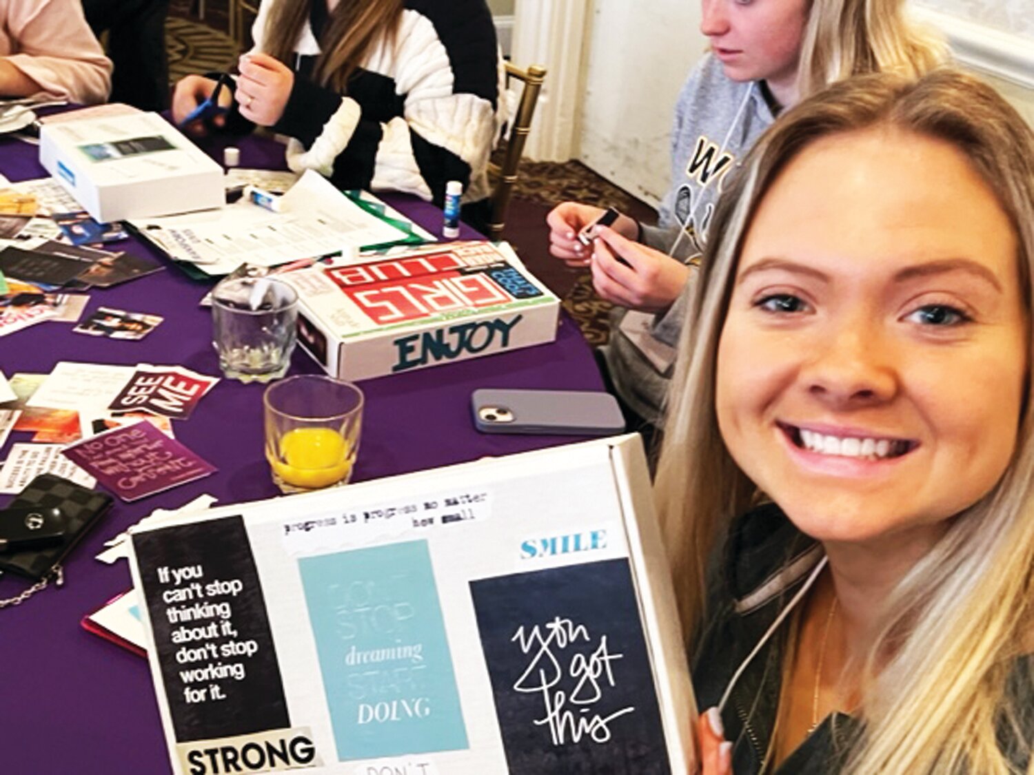 Alycia Szyszko and other attendees create time capsules to store the goals and career plans they develop throughout the day so they can monitor their progress over time.