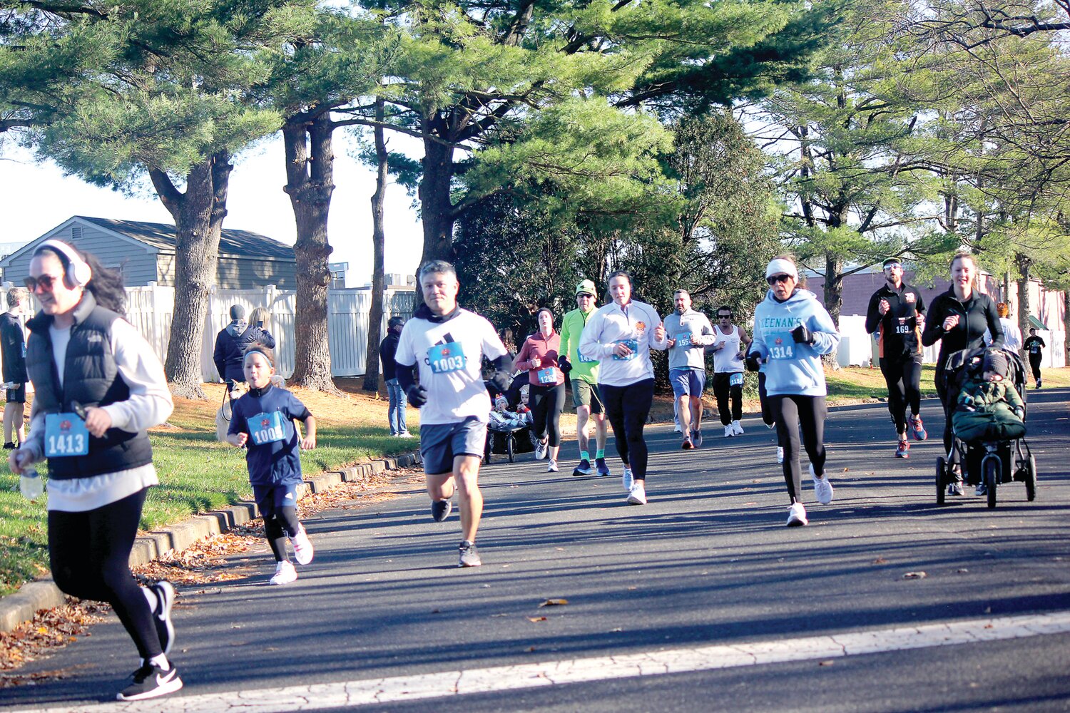 Runners enjoy some outstanding racing weather at last Thursday’s Thanksgiving 5-Miler.