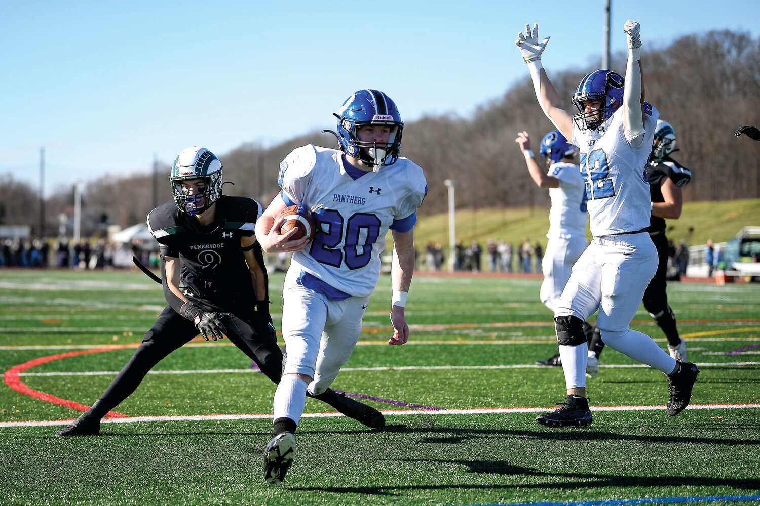 Quakertown’s Gavin Carroll runs in untouched and scores the first points of the game in the first quarter.
