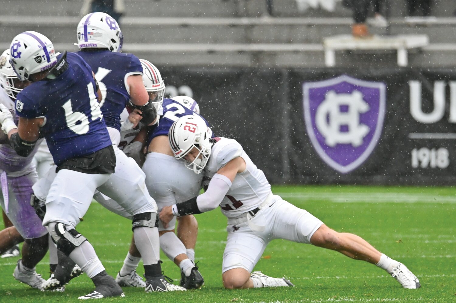Lafayette’s Billy Shaeffer (No. 21), was named a finalist for the Buck Buchanan Award, given to the top Defensive Player in FCS, in late November.