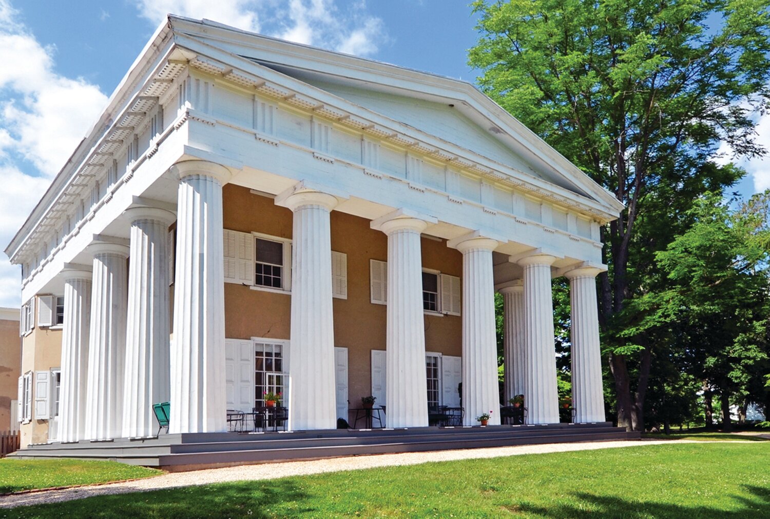 Andalusia’s historic house, built in 1797, was designated a National Historic Landmark in 1966.