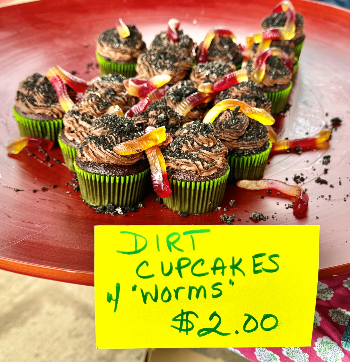 The Tinicum Earth Day Fair featured the sale of “Dirt Cupcakes w/ ‘Worms,’ of the gummy variety.