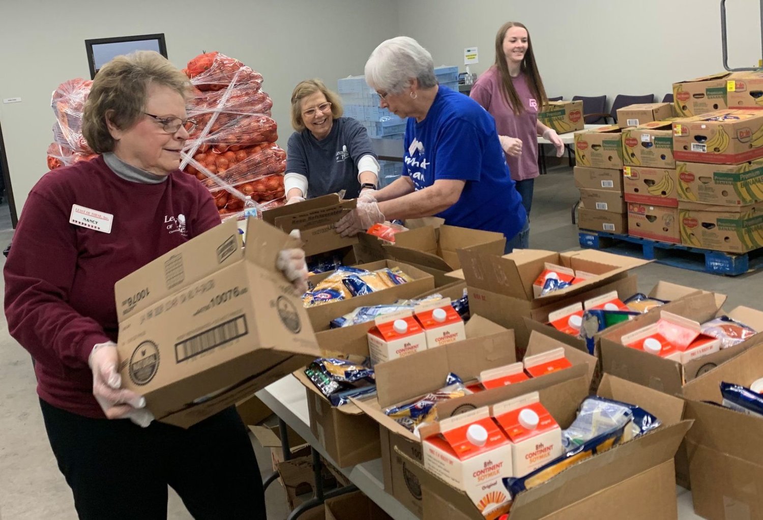 Feeding people in a pandemic: Christian County food pantry’s mission ...