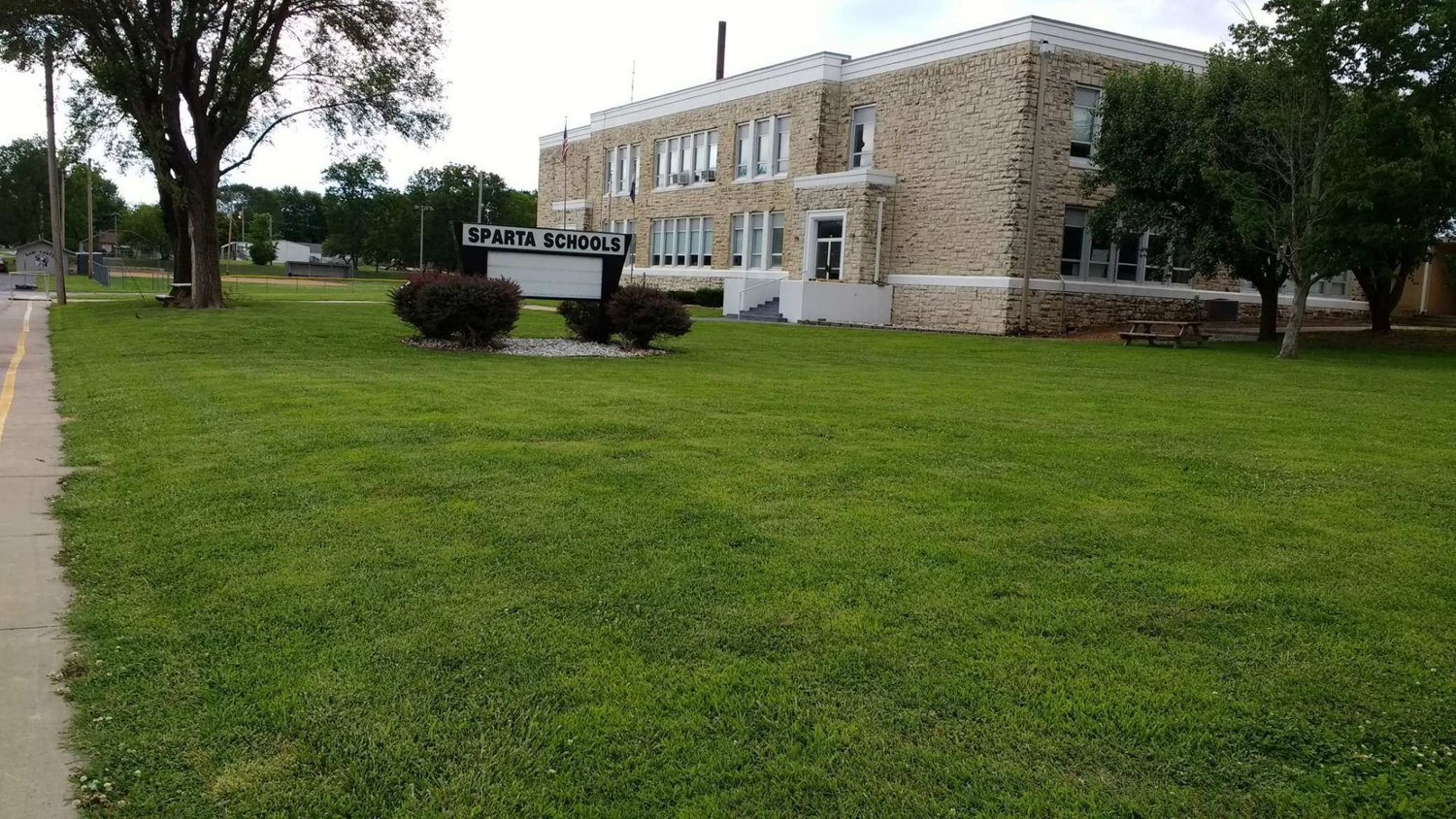 Four arrested for breaking into Sparta Middle School Christian County