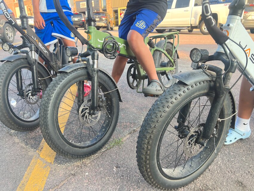 More local youth are embracing the freedom — and speed — that e-bikes and scooters offer, enjoying the thrill with friends. However, these bikes come with risks that have motorists worried about potential accidents. Without proper regulations and safety requirements, concerns are growing that someone could get hurt. The Flandreau City Council plans to revisit the issue at their next scheduled meeting.