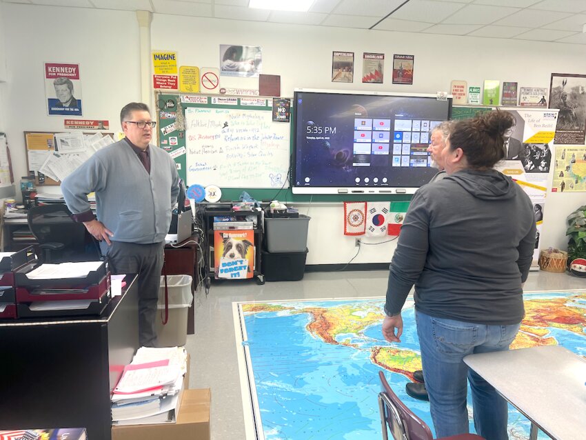 Teacher and Assistant Principal David Flammond shares details about the educational opportunities at Flandreau Indian School, including what he teaches in geography, history, and government.