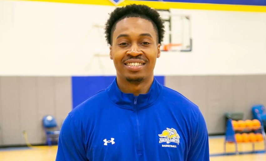 Jamal Nixon has joined the staff of the South Dakota State men