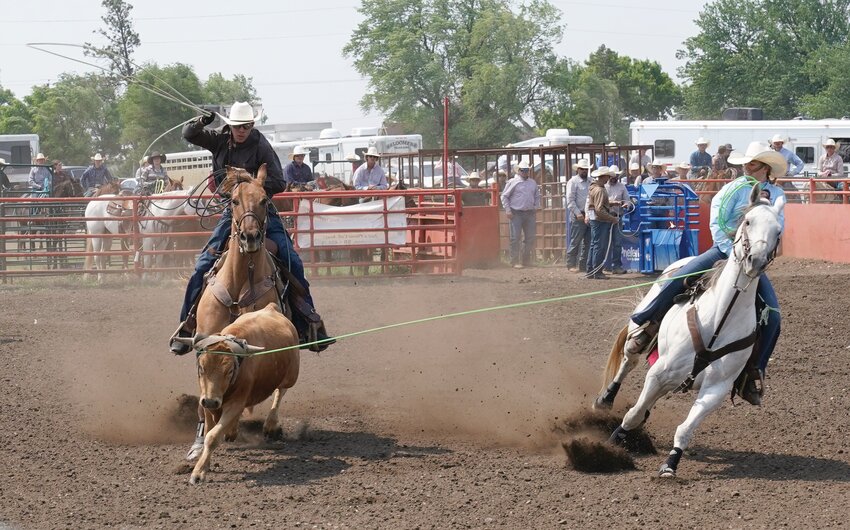 Jacob Lammers of Orient, left, and Charleigh Brewer of Wessington